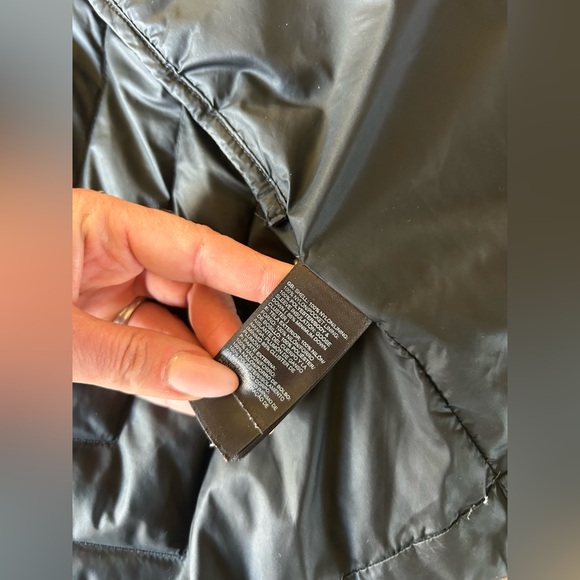 ▶️ The North Face TNF 700 Down Puffer coat Women’s Small black jacket hooded - Picture 13 of 16